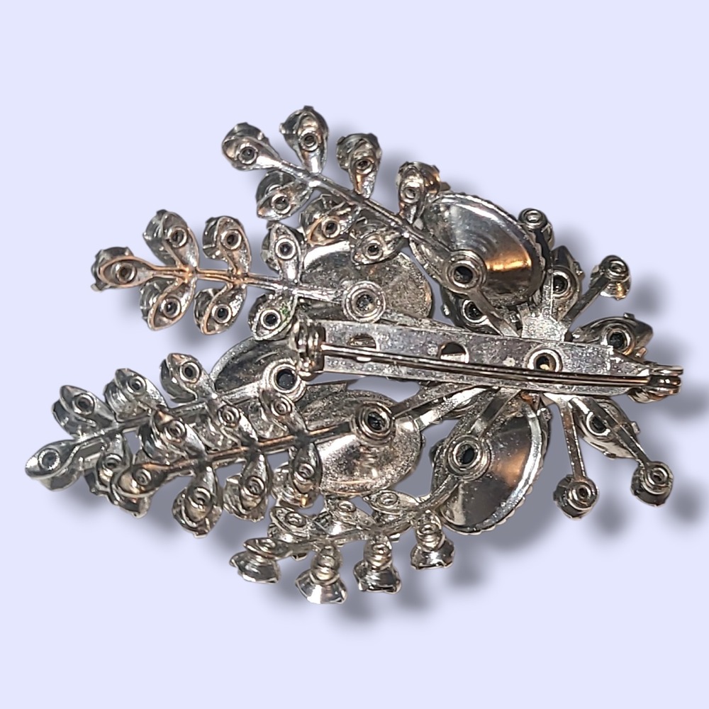 Vintage Black Rhinestone Floral Spray‎ Brooch Silver Tone Glass Pin Mid Century - Picture 6 of 6